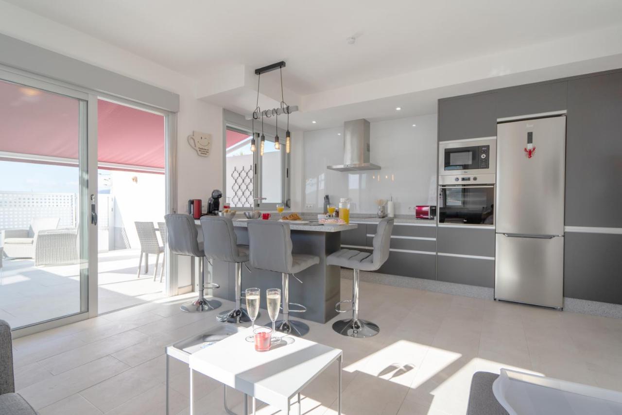 Luxurious Apartment With Large Terrace And Sea Views Tabaiba Exterior foto
